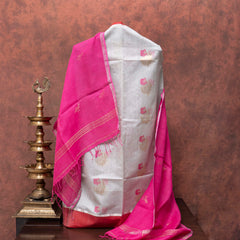 Graceful Kadwa Buta Handloom Chanderi Kurta Set with Linen Stole