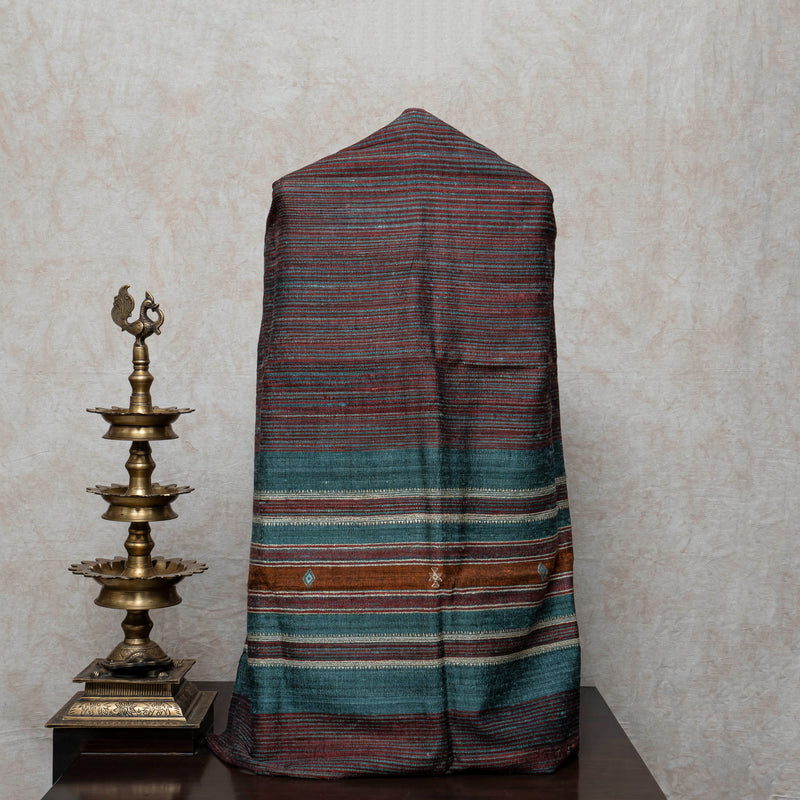 Handweaved Woollen Tussar Kurta With Kutchi Weave & Handwoven Woollen Stole With Mirror Handwork